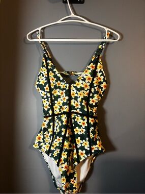 Cupshe Dark Green One-Piece Swimsuit with Yellow Floral Print